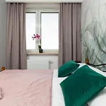 Factory Estate Praga Kotsisa By Renters Apartmán Varšava