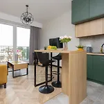 Factory Estate Praga Kotsisa By Renters Apartmán *