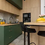 Factory Estate Praga Kotsisa By Renters
