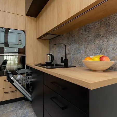 Factory Estate Praga Kotsisa By Renters *