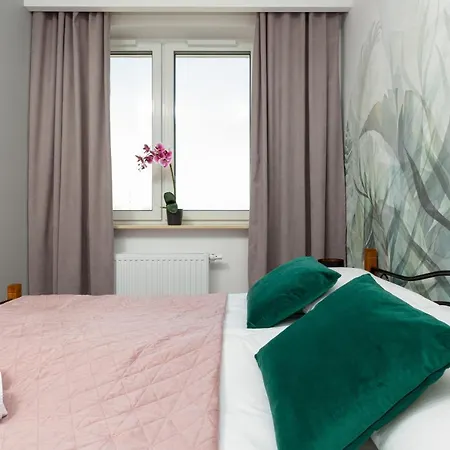 Factory Estate Praga Kotsisa By Renters Апартаменты Варшава