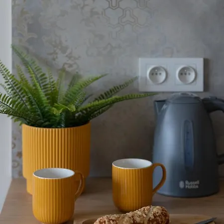 Factory Estate Praga Kotsisa By Renters Варшава