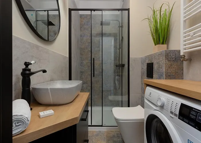 Factory Estate Praga Kotsisa By Renters