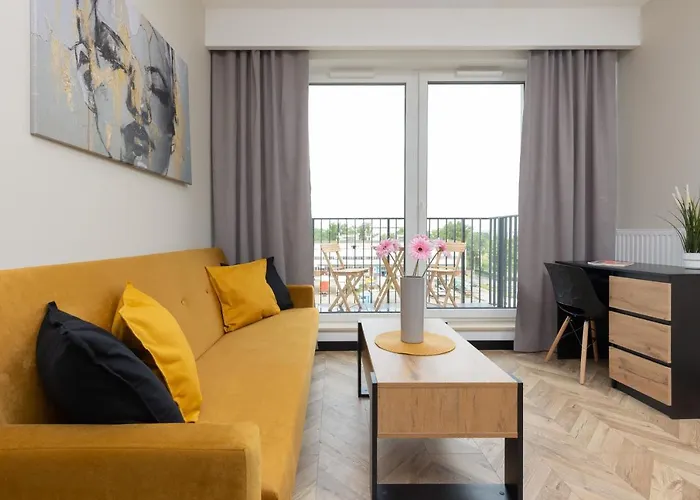 Factory Estate Praga Kotsisa By Renters Warsaw