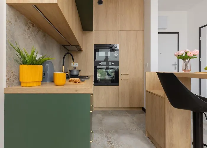 Factory Estate Praga Kotsisa By Renters Warsaw