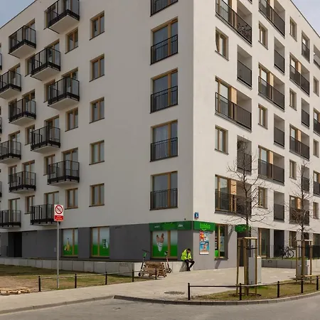 Factory Estate Praga Kotsisa By Renters Appartamento